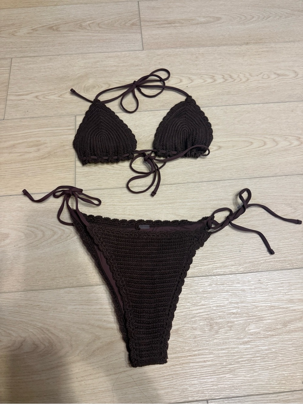 Garage brown crochet bikini